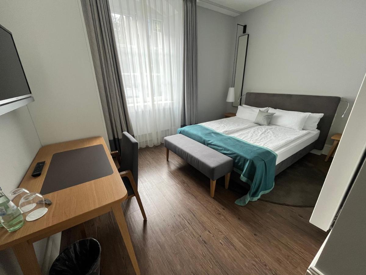 Hotel Am Markt วิปปาเฟิร์ท ภายนอก รูปภาพ