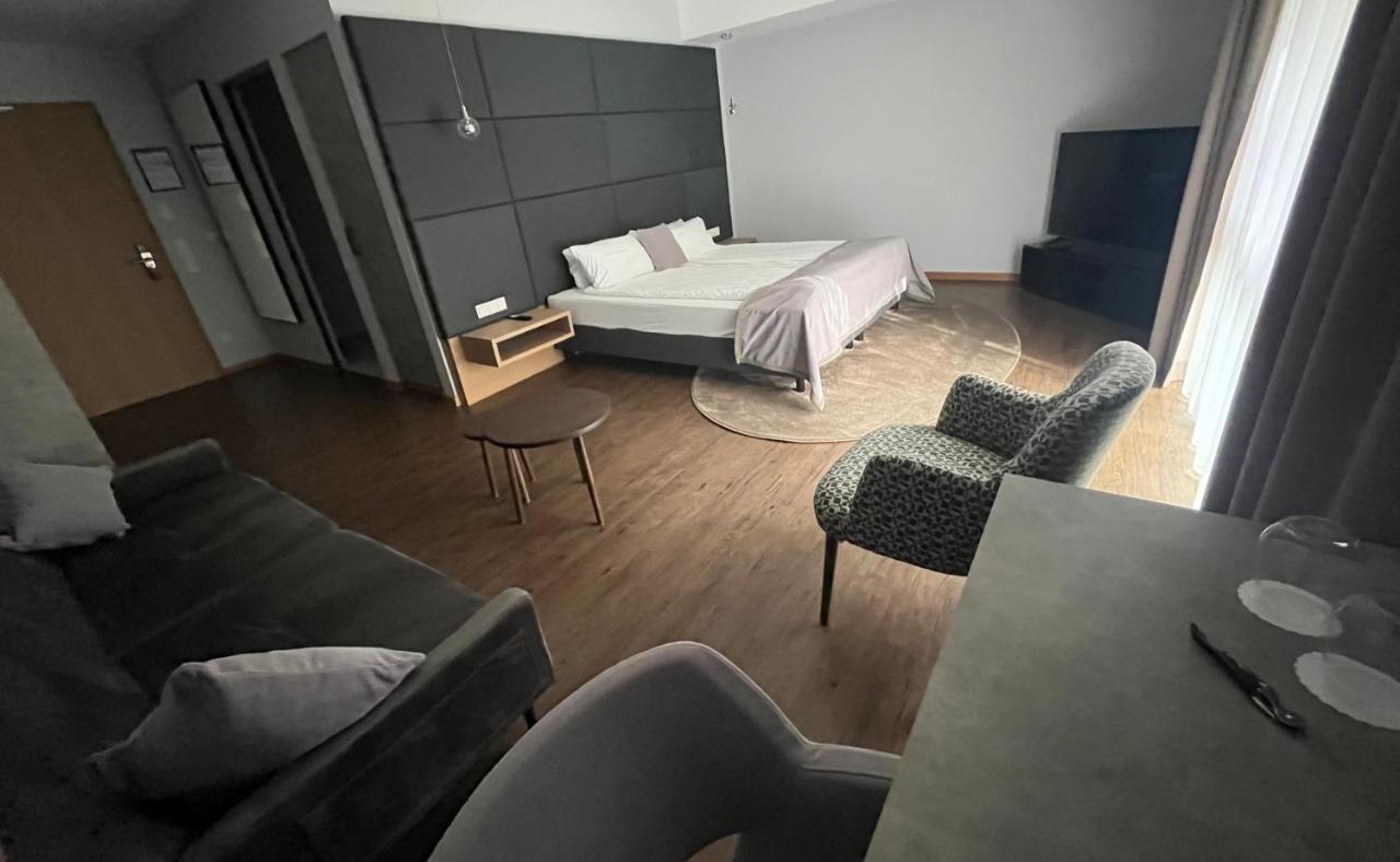 Hotel Am Markt วิปปาเฟิร์ท ภายนอก รูปภาพ